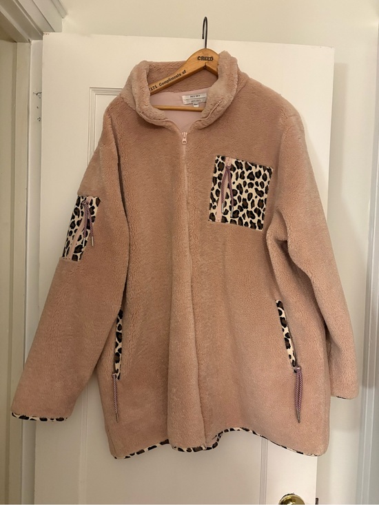 Redsky Jackets & Blazers - Redsky Pink Fleece with Leopard Accente
